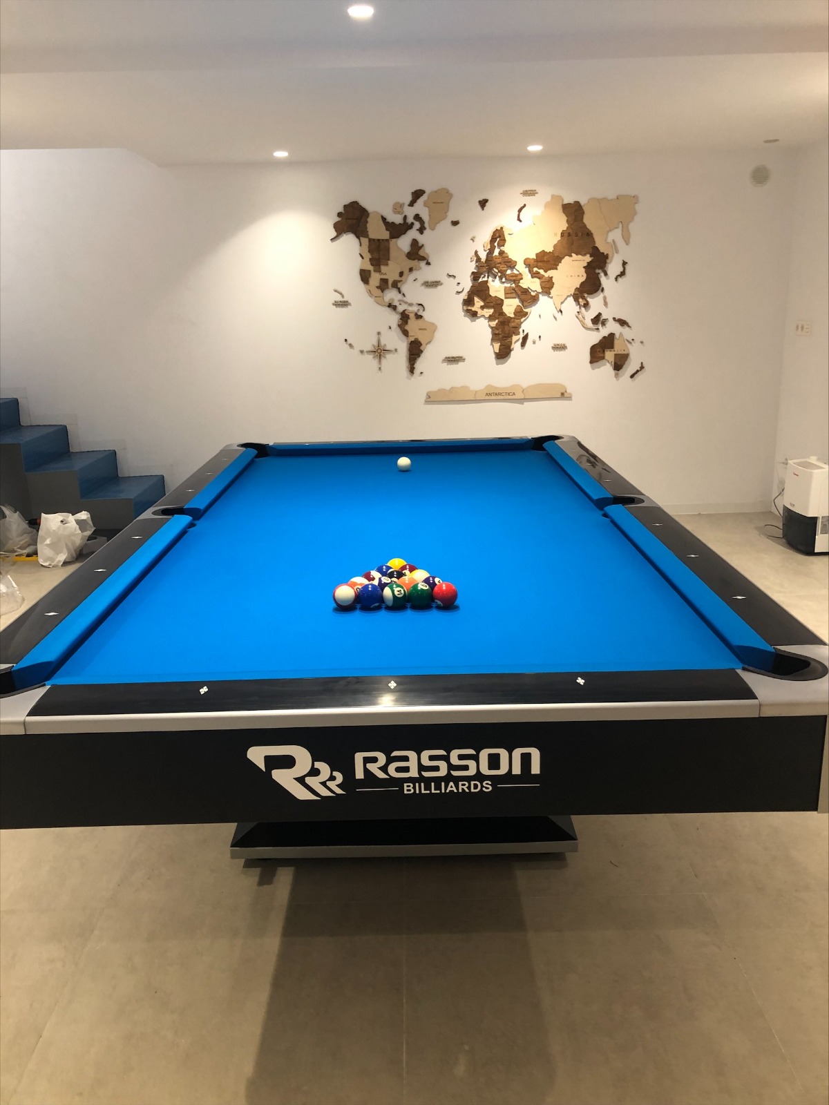 Zona de ocio premium con billar Rasson